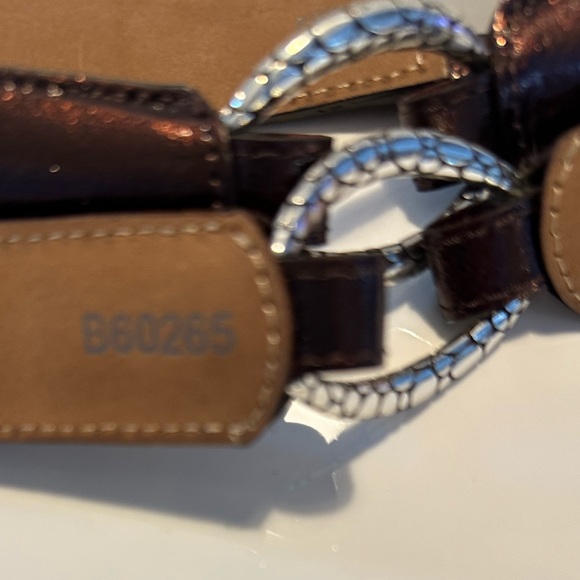 Upgrade Your Style with Brighton Bronze Leather Belt - Elegant & Versatile - Picture 6 of 7